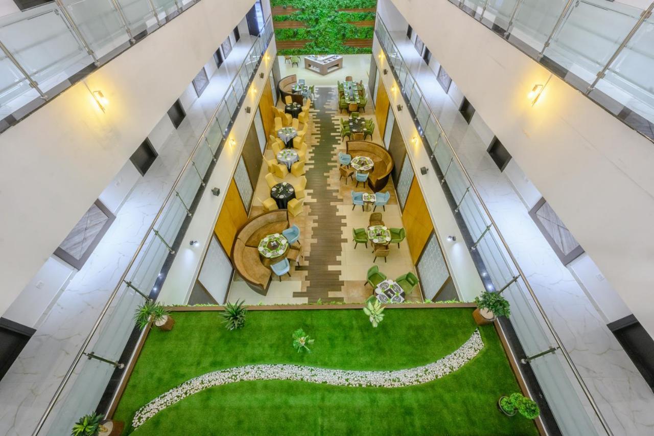 Essentia Manipal Inn Udupi Luaran gambar